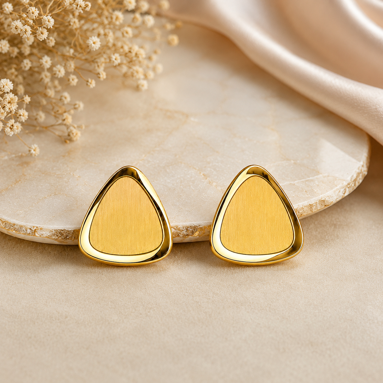 18K Minimalist Triangle Stud Earrings