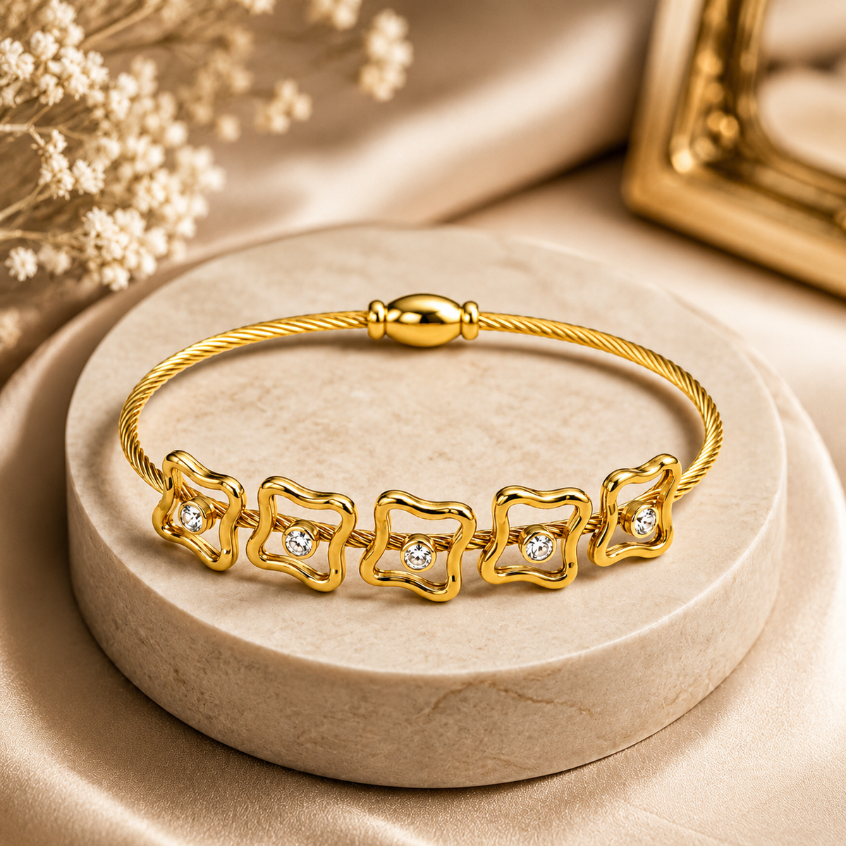 18K Crystal Clover Cable Bracelet