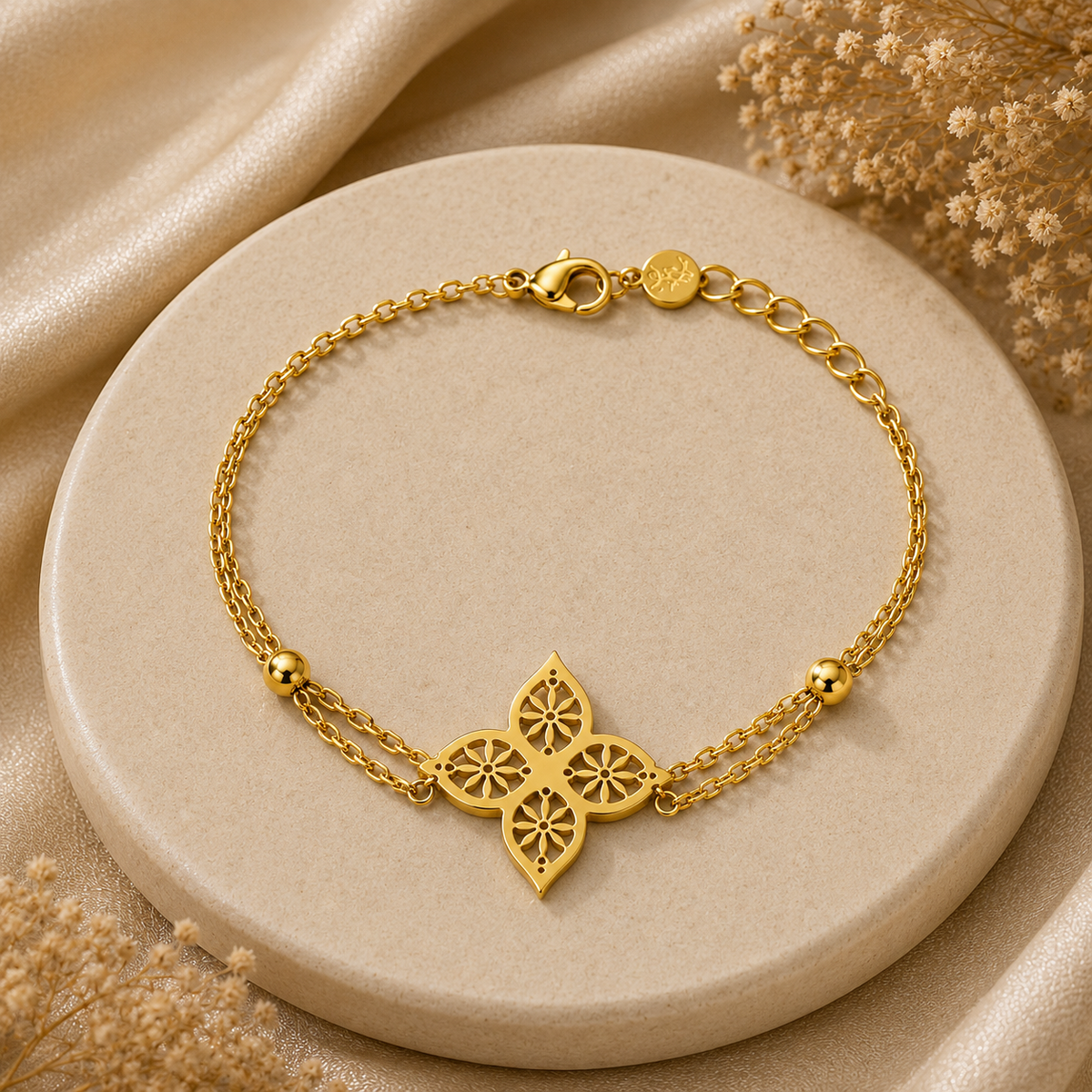 18K Floral Motif Chain Bracelet