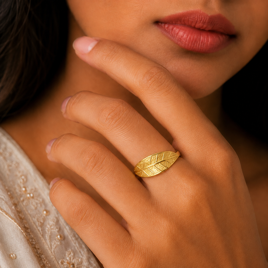 18K Textured Leaf Wrap Adjustable Ring